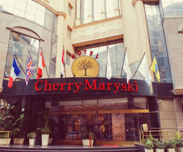 Cherry Maryski Hotel