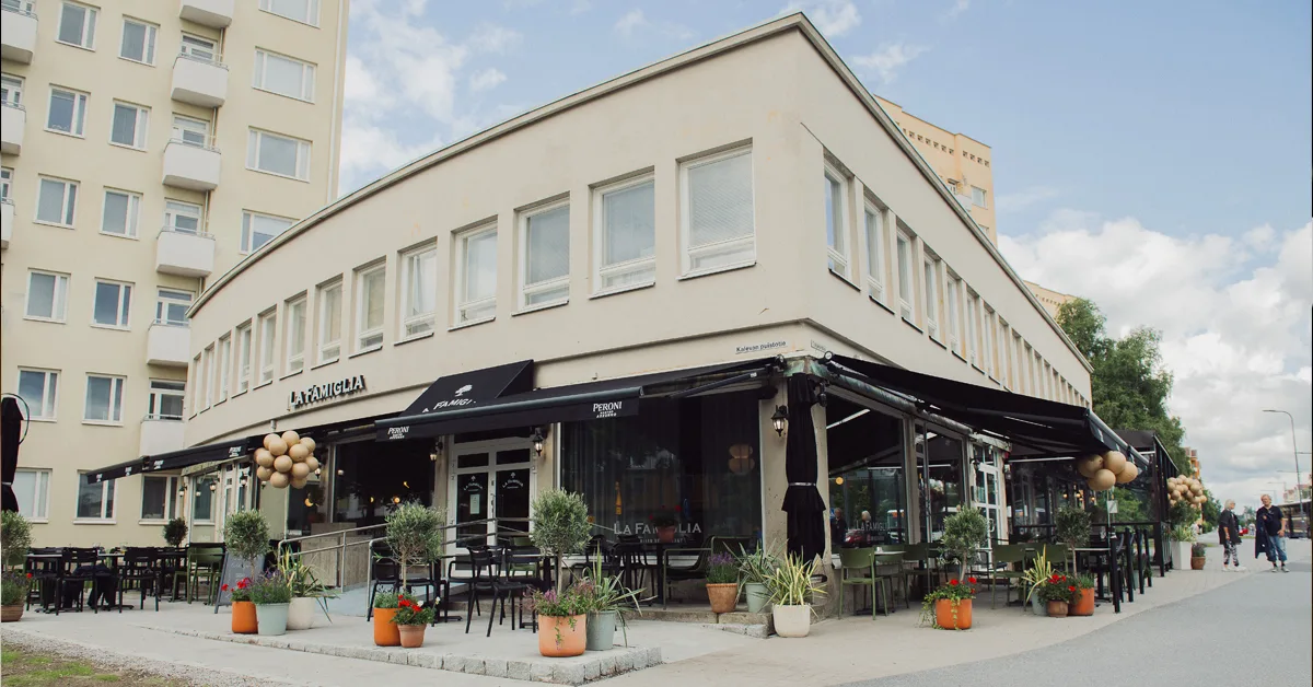 La Famiglia 1200x628 - 1