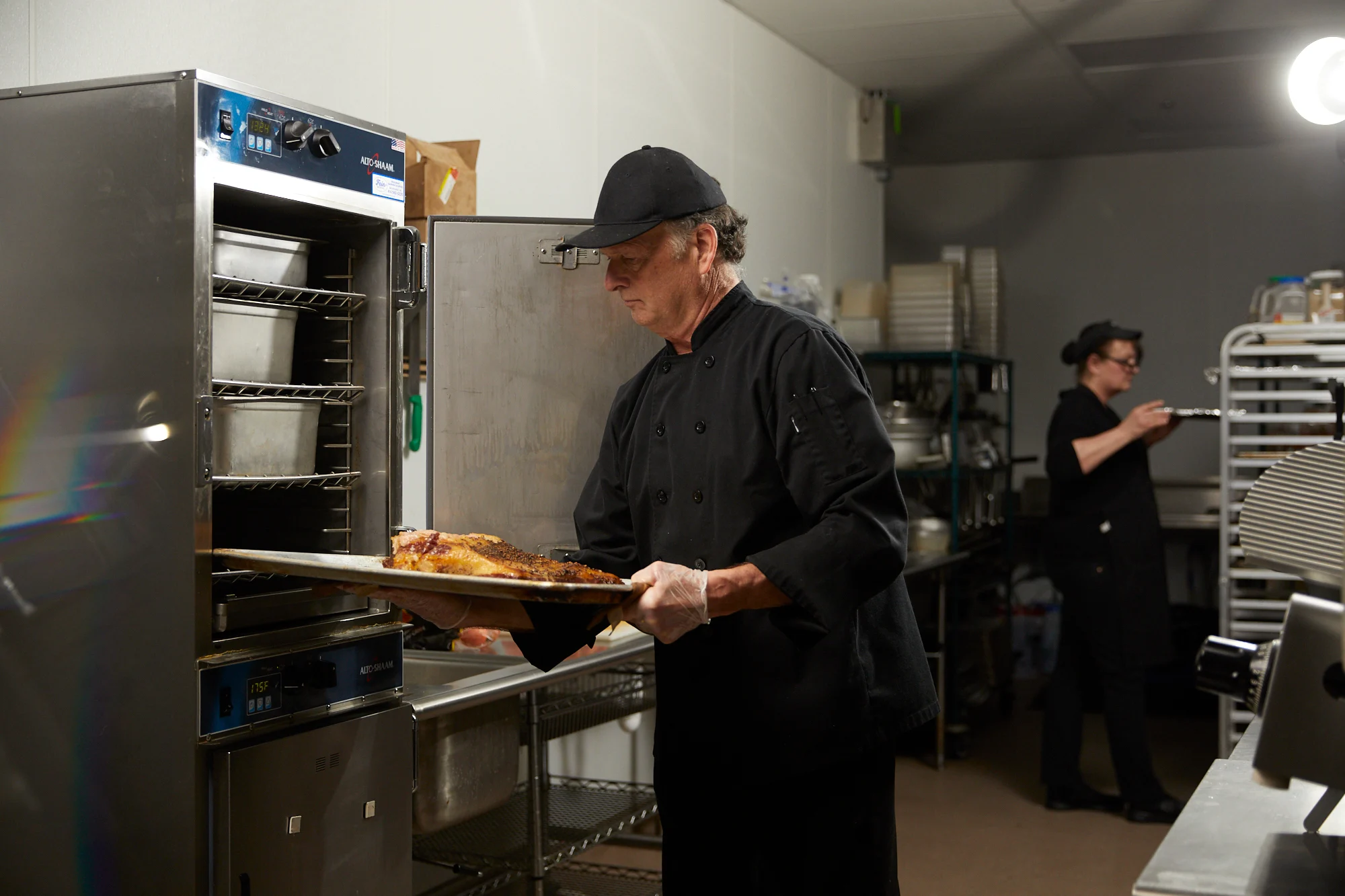 Matalalämpöuunit ja savustimet