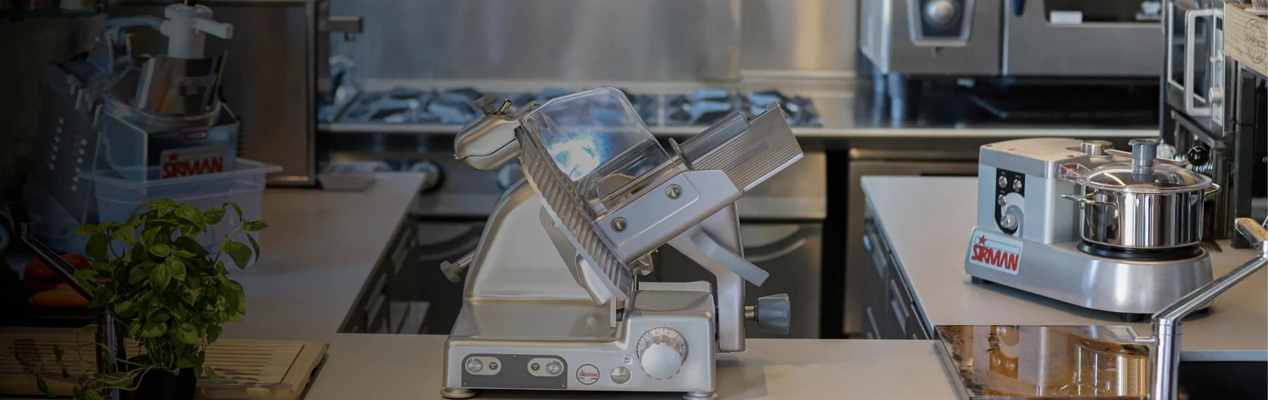 Arvostettu ruoanvalmistuslaitteiden valmistaja.