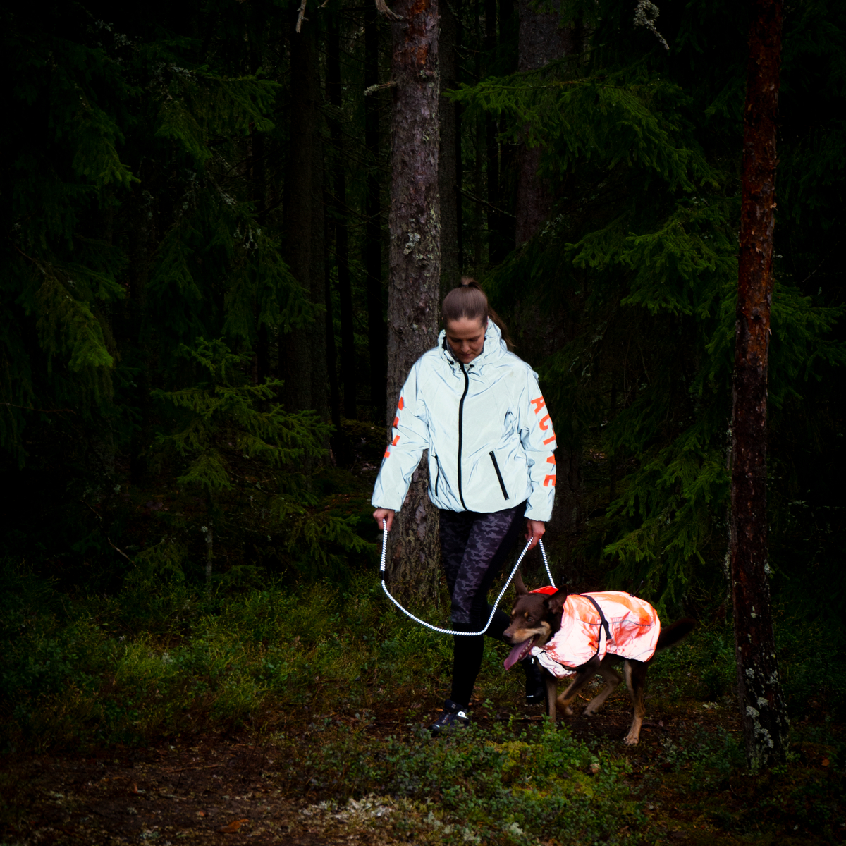 Feel Active Reflective jacket lifestyle 9