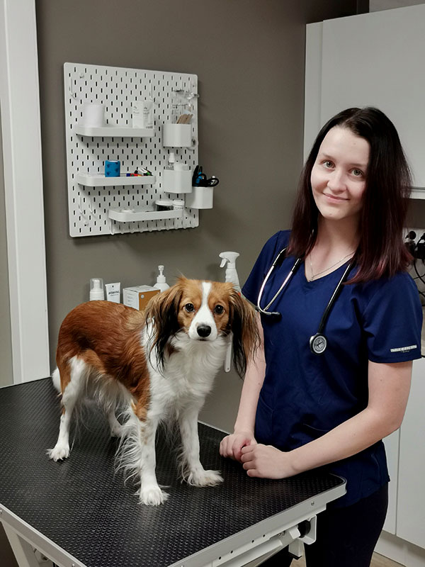 PETEN/VETERINARIAN/JANITA
