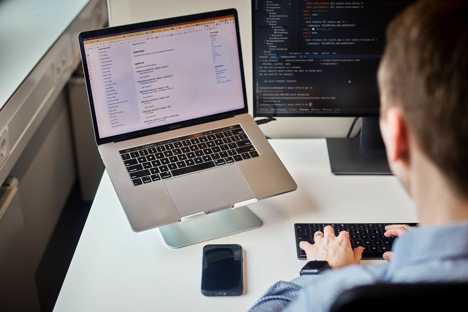 Fabian Kleiser working with code