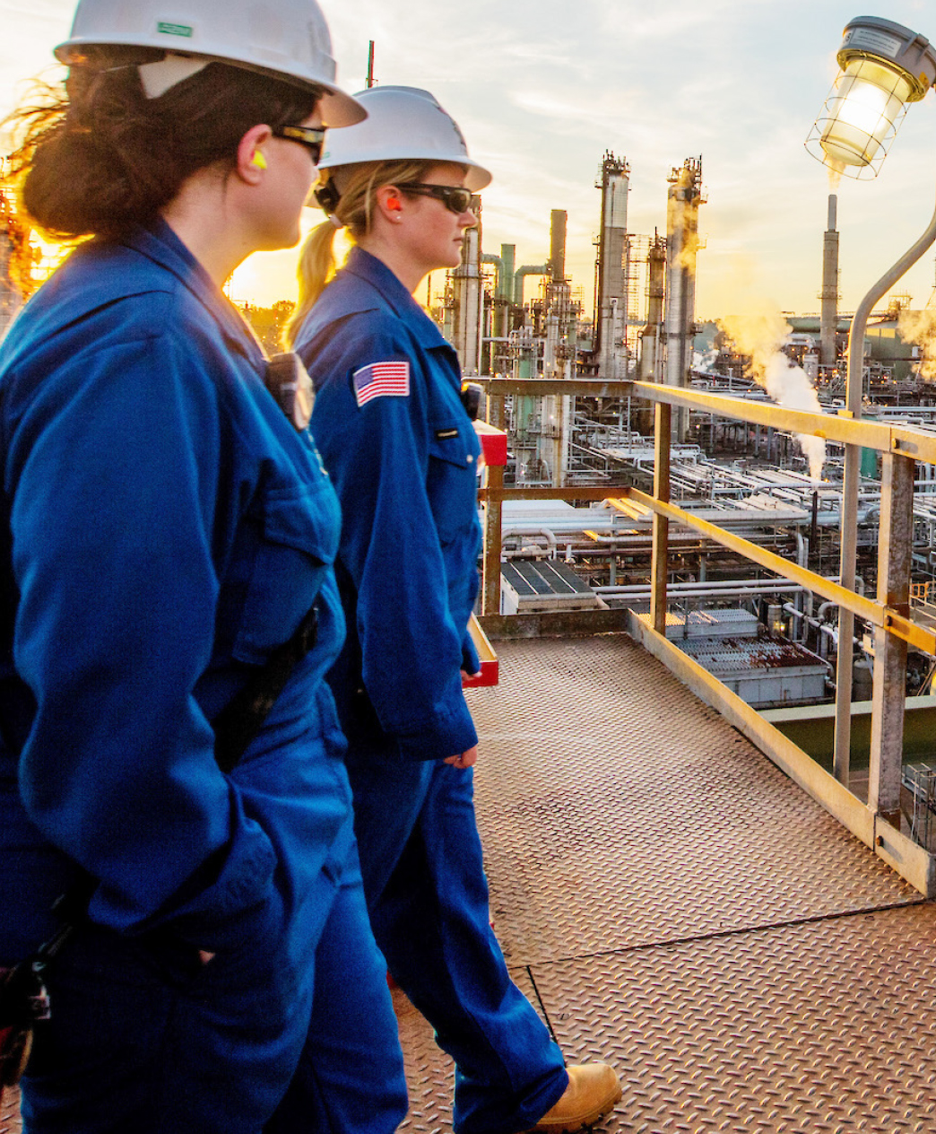 two-bp-team-members-at-refinery-desktop.jpg