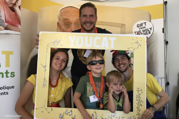 YOUCAT - called to serve in Lourdes (1)