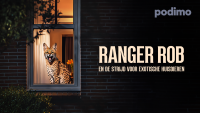 De podcastserie Ranger Rob - De Strijd voor Exotische Dieren volgt Rob van der Graaf, die vecht om zijn exotische dieren te redden te midden van veranderende wetgeving en bureaucratie. Met servals, woestijnvossen en stokstaartjes in een overvolle achtertuin, zoekt hij wanhopig een nieuwe opvangplek. Een must-listen voor dierenvrienden en documentaireliefhebbers.