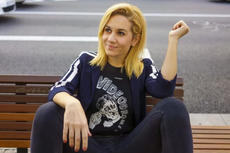 Henar Álvarez es la nueva presentadora de 'Dos rubias muy legales'