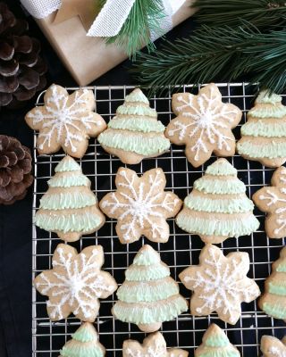 Frosted Holiday Cookies