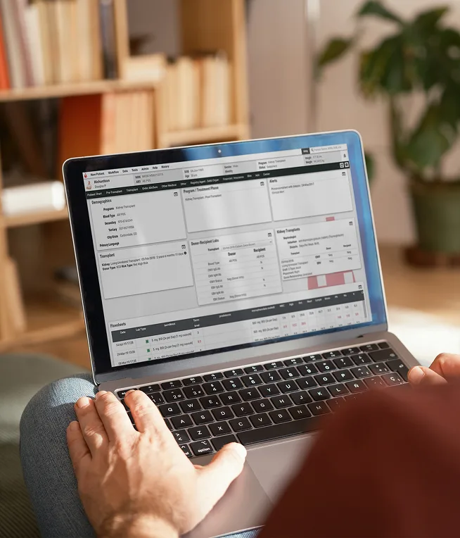 media-laptop-dashboard-m