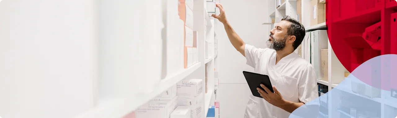 header-male-doctor-shelf-d