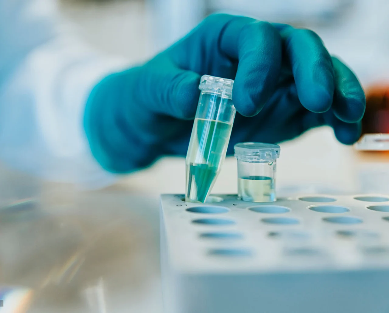 media-handling-test-tube