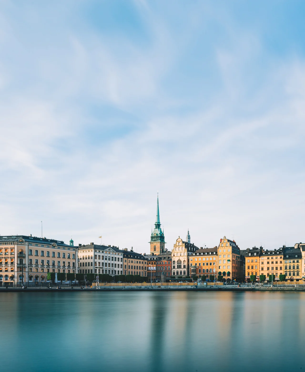 media-europe-city-water-d