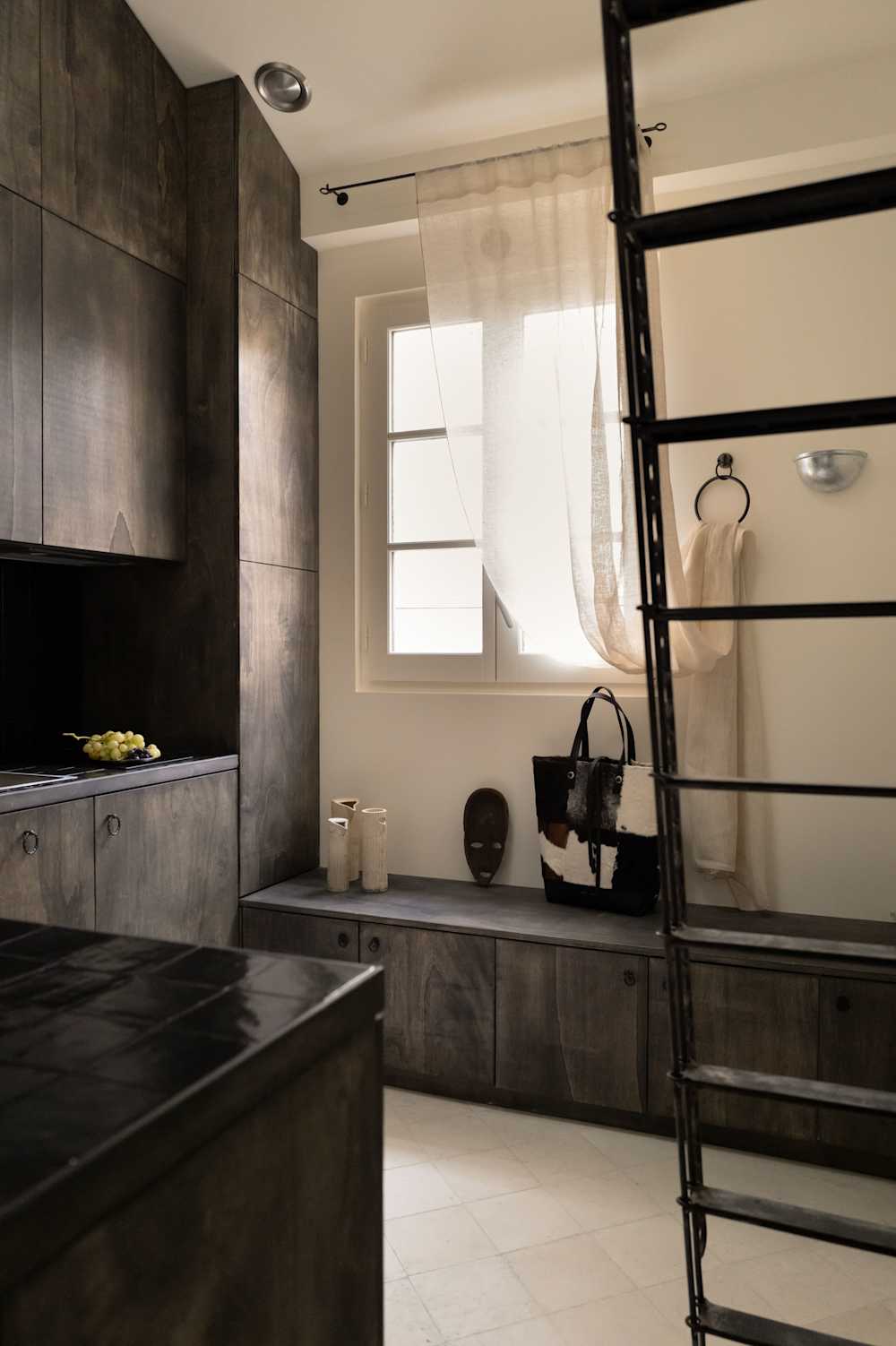 Boinod - Living 2 - Overview and window