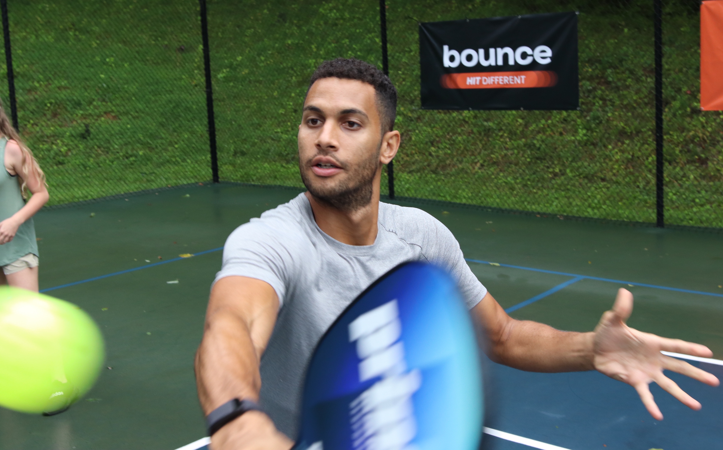 Exploring the Different Playing Styles of Pickleball Bounce