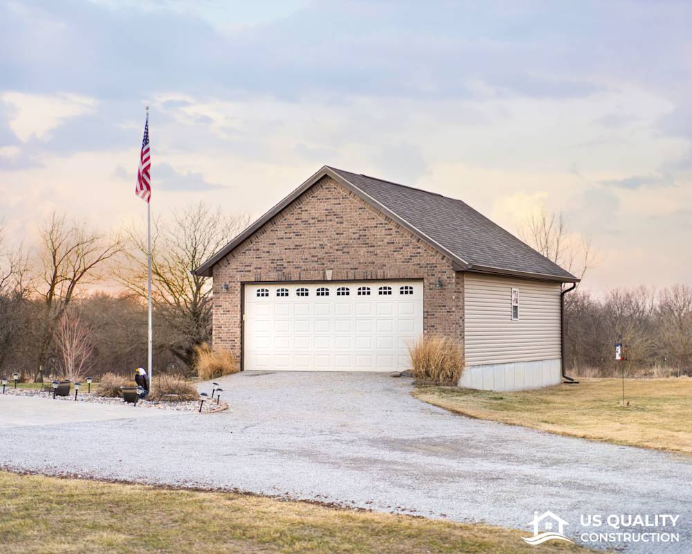 Vinyl Siding, Trim, Soffit & Gutters