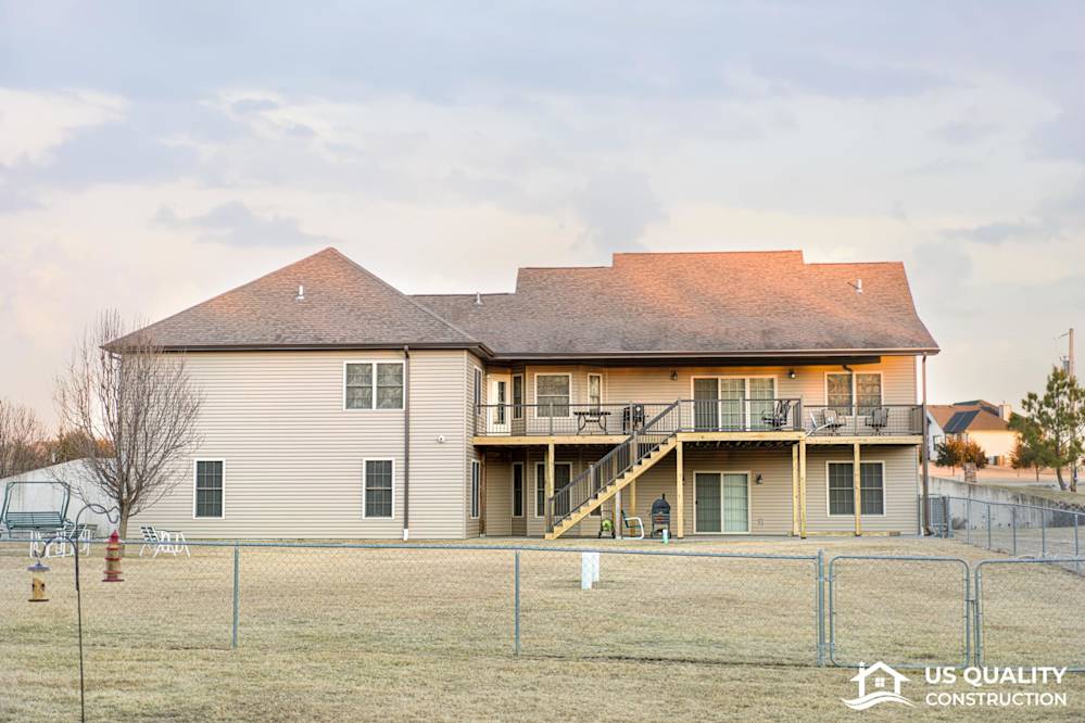 Vinyl Siding, Trim, Soffit & Gutters
