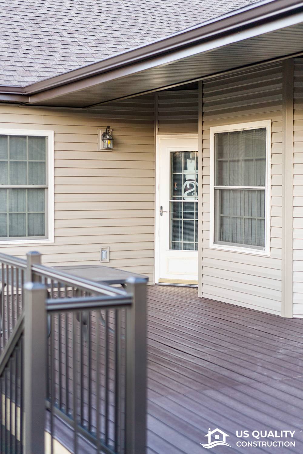 Vinyl Siding, Trim, Soffit & Gutters