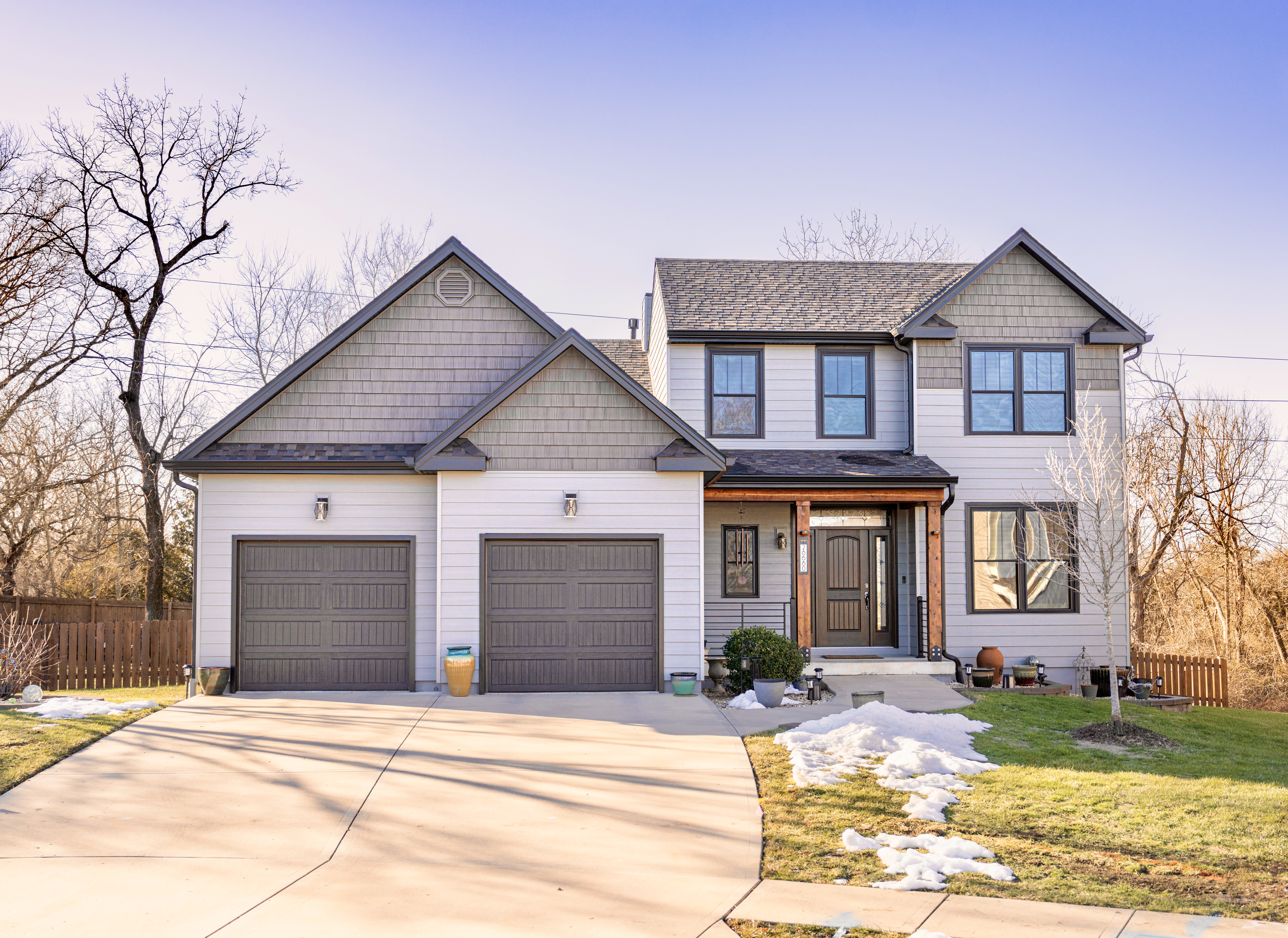 Upgrade Your Home’s Exterior with Durable, Stylish Siding!