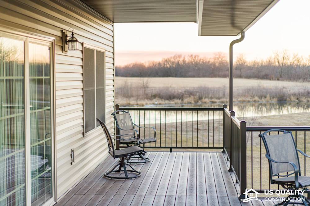 Vinyl Siding, Trim, Soffit & Gutters