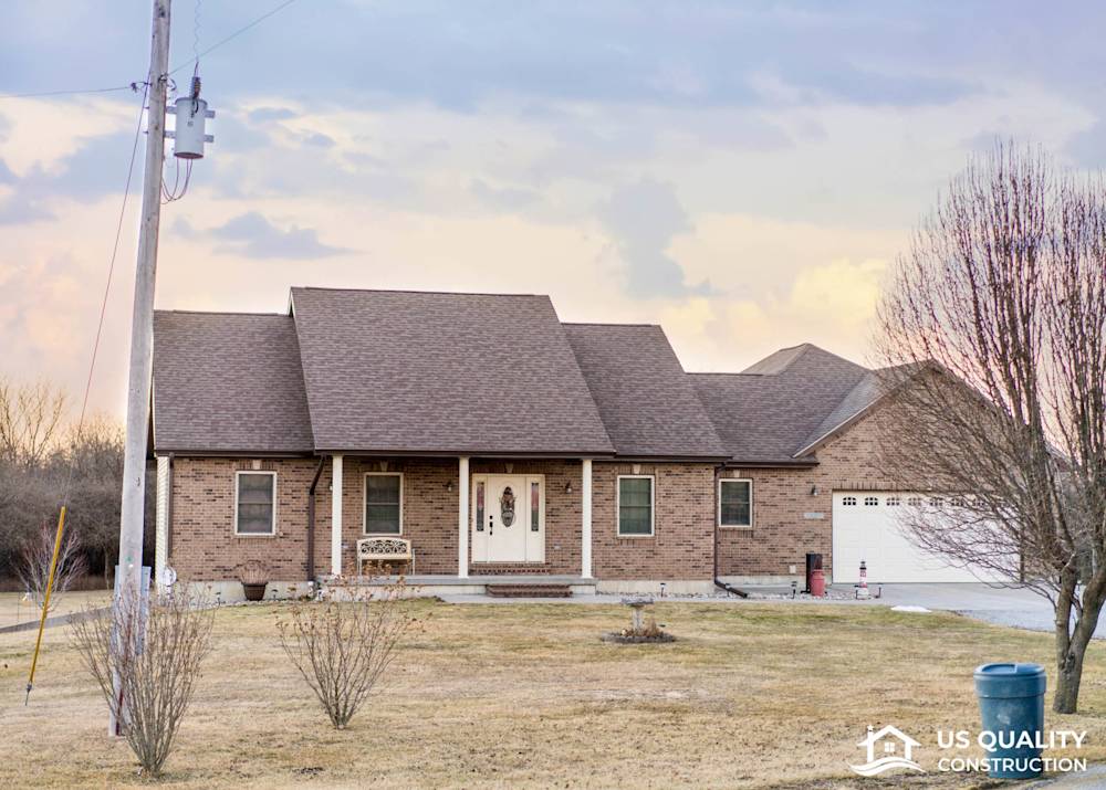 Vinyl Siding, Trim, Soffit & Gutters