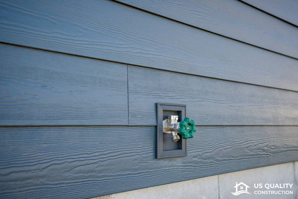 Siding, Soffit, Fascia & Gutters