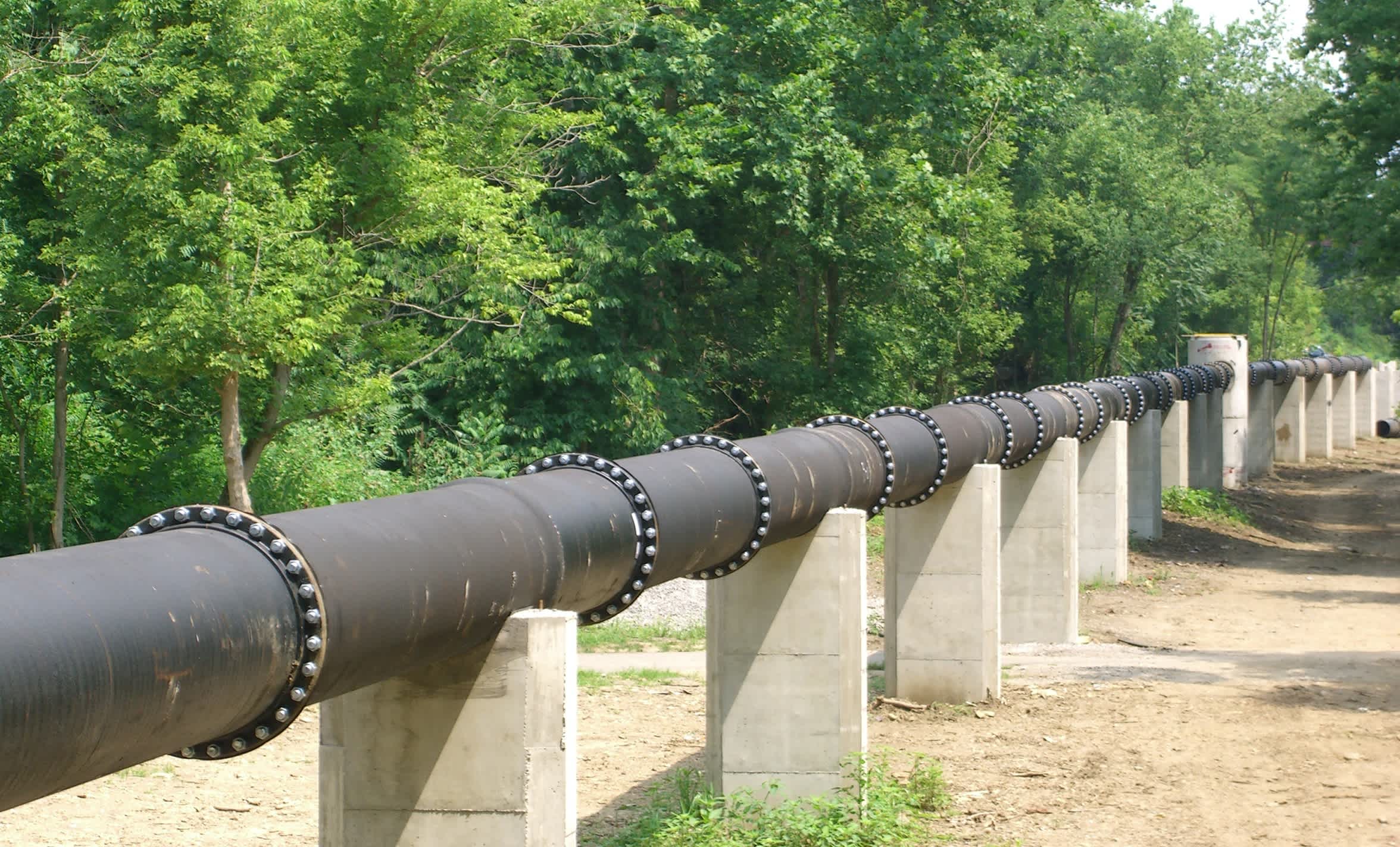 Ductile iron pipe on supports