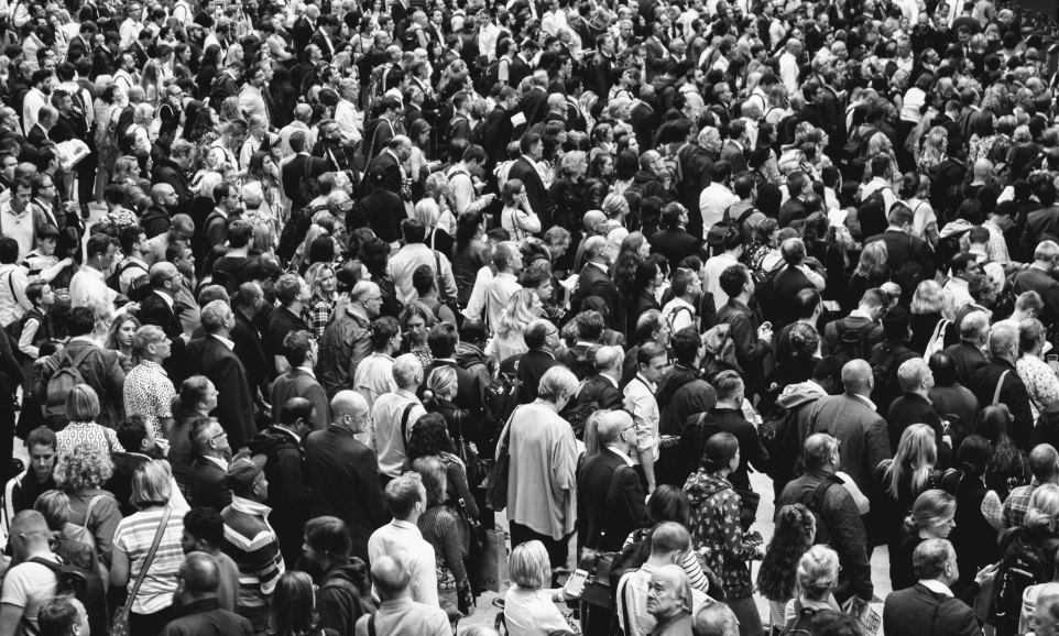 A photograph of a crowd.