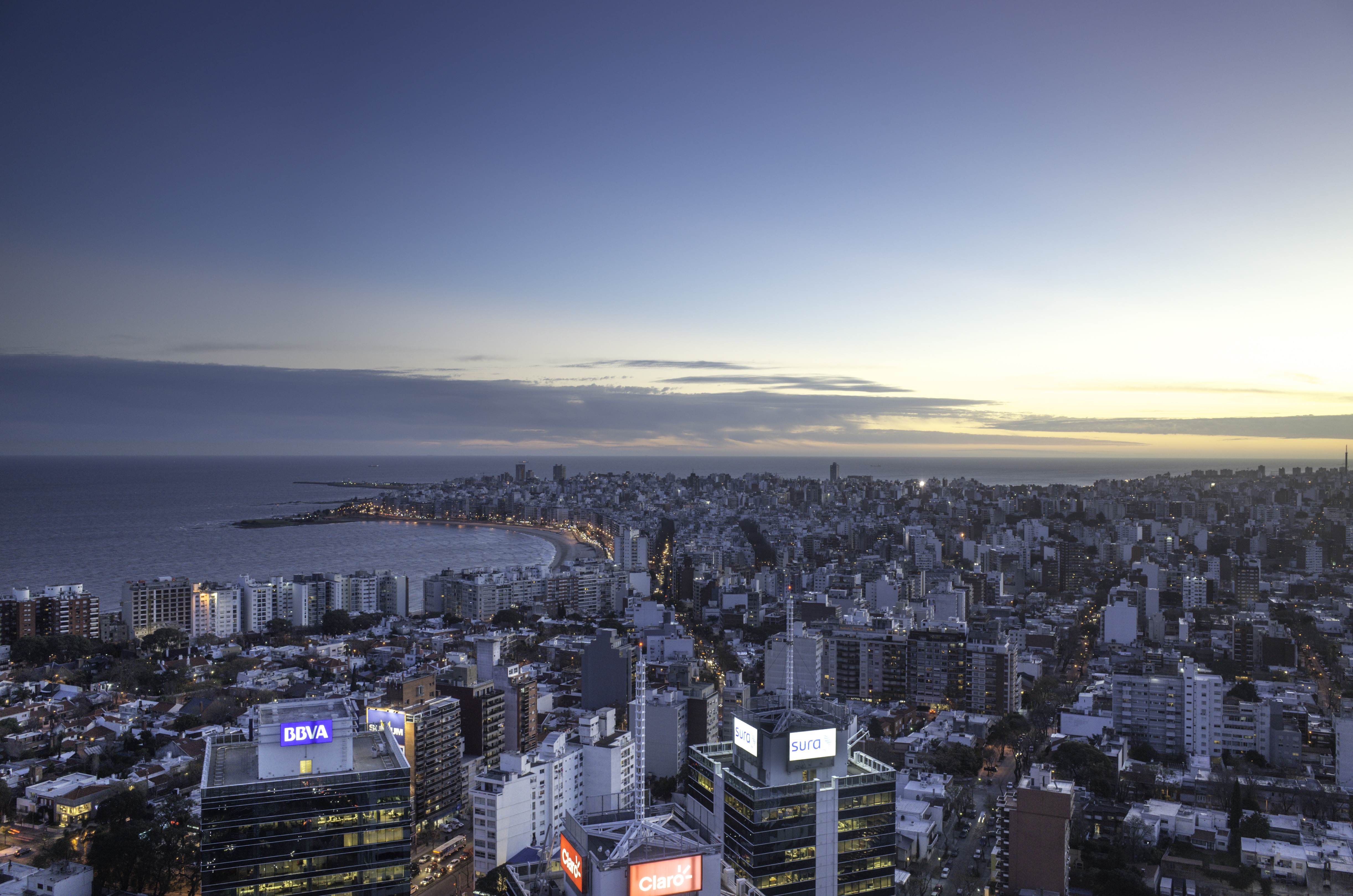 Montevideo, seen from the seaside barrio of Pocitos. Photo: Jimmy Baikovicius, CC BY-SA 2.0 via Flickr.