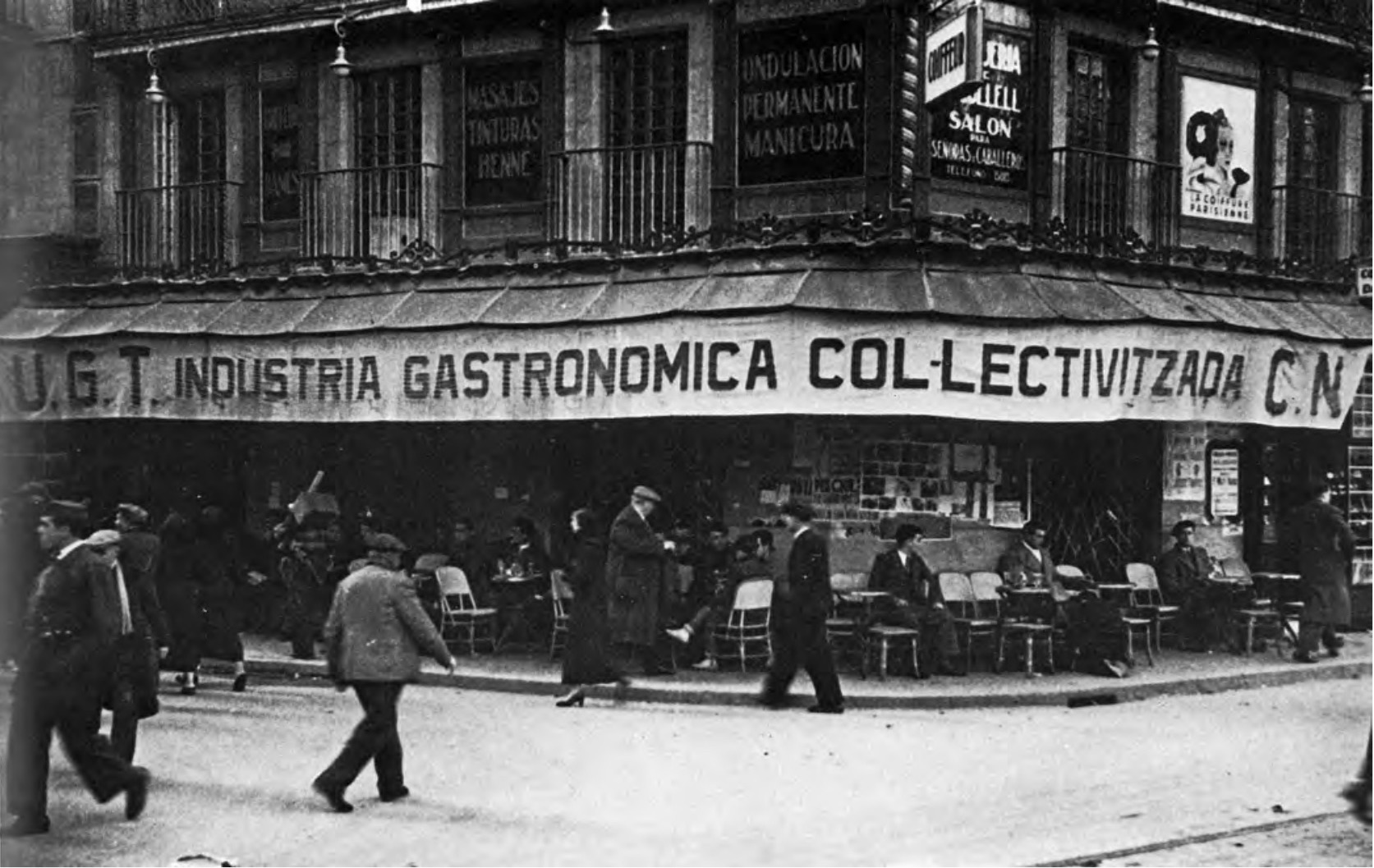 The outside of a restaurant.