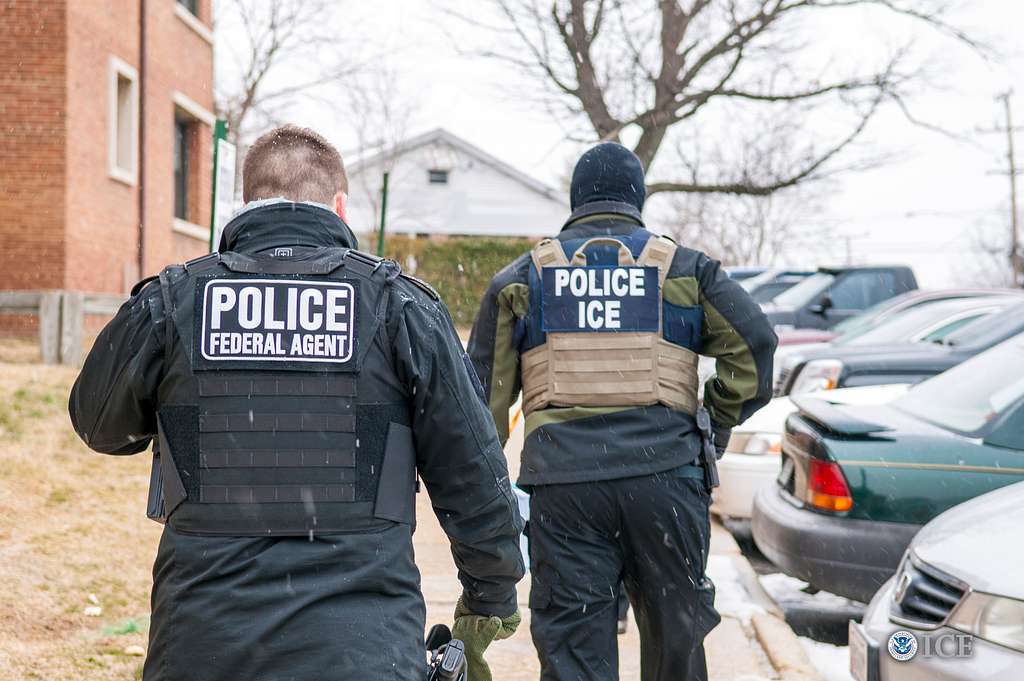 Federal Immigration and Customs Enforcement (ICE) agents in Baltimore in 2015. Photo: ICE.