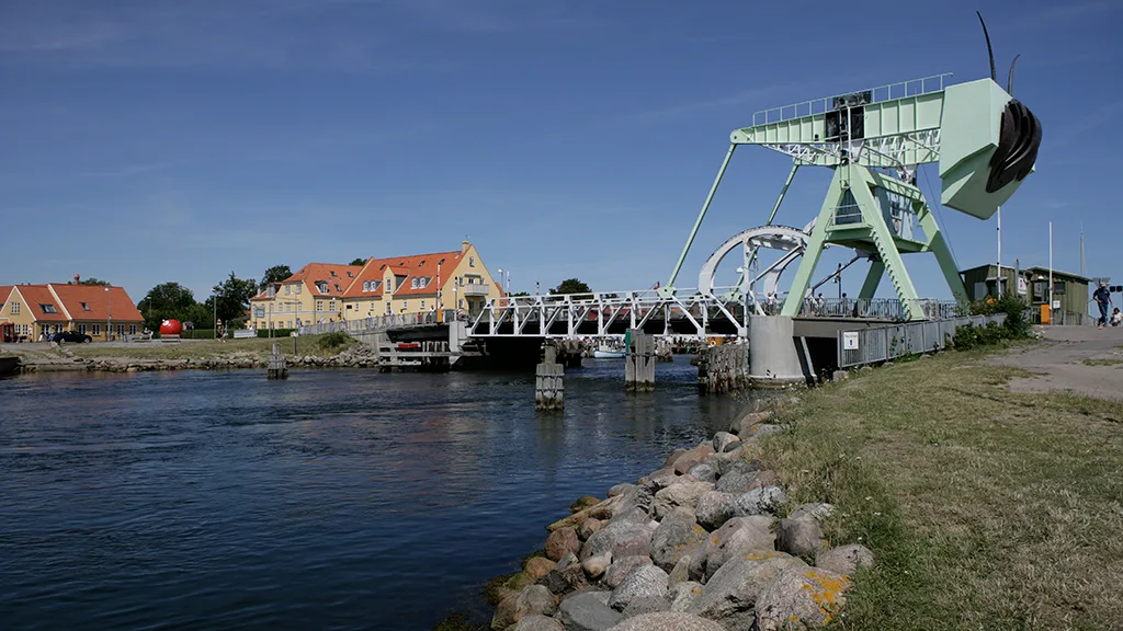 Græshoppebroen