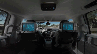 A video from inside a fully autonomous Waymo One vehicle