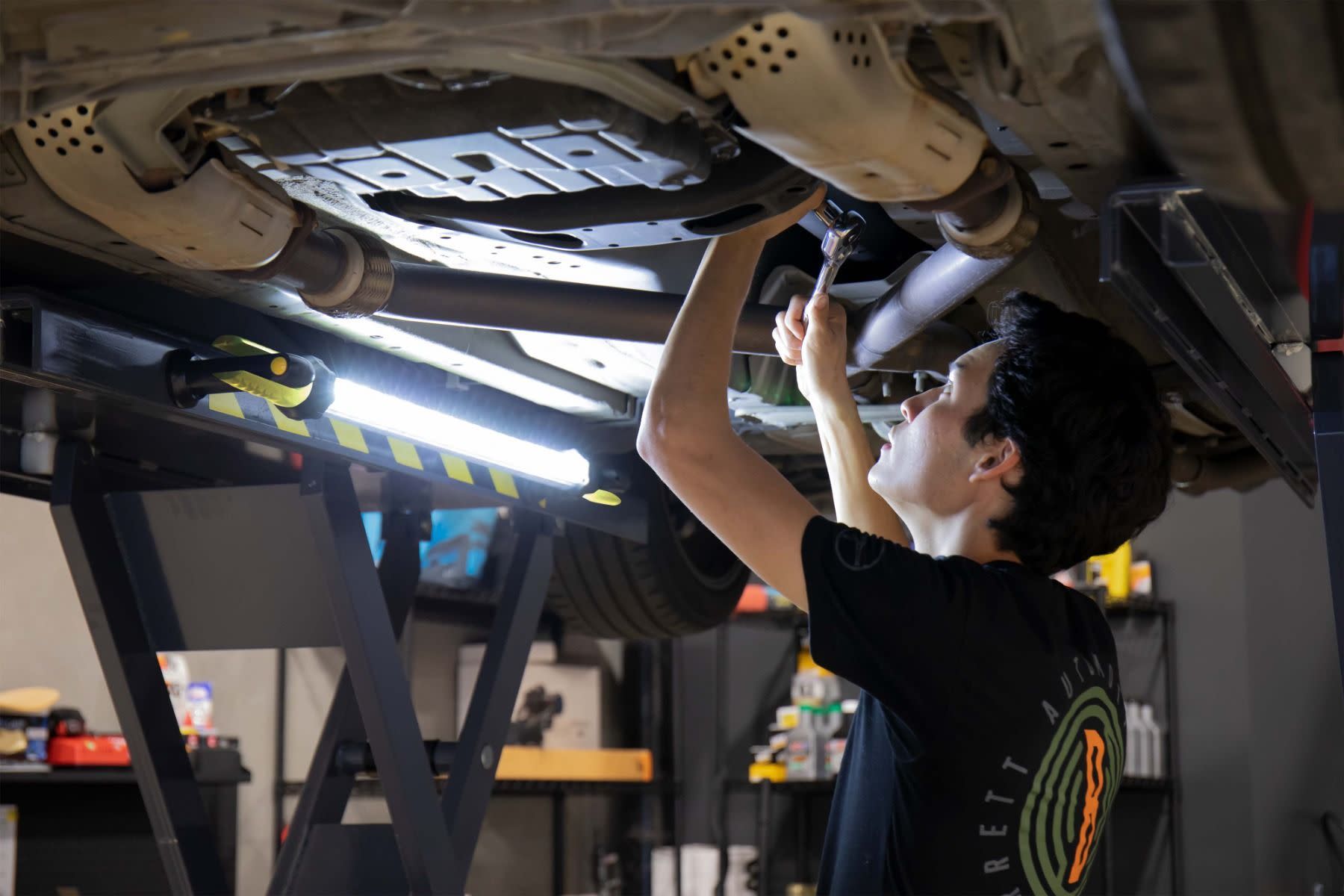 LITESTIX Rechargeable LED Work Light Under Vehicle Service