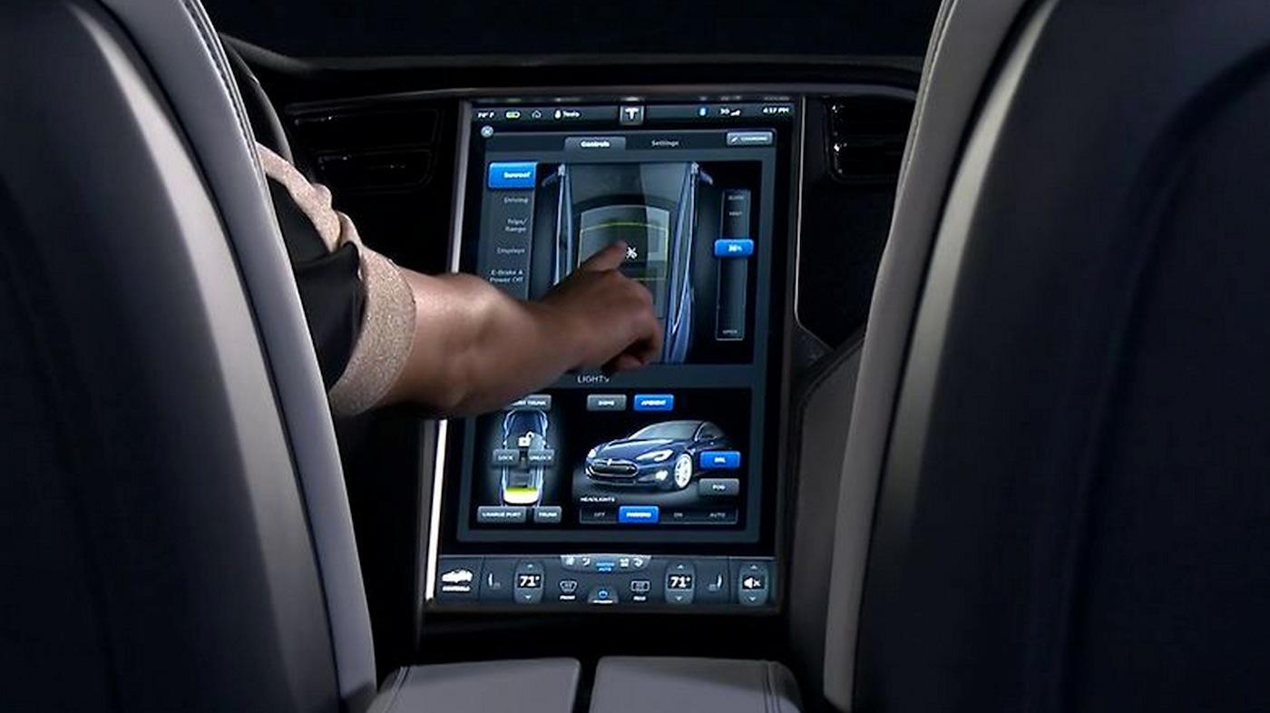 Tesla Touchscreen Dashboard Infotainment System