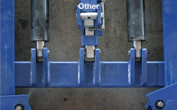 Competitor Hydraulic Cylinder Mount and Attachment Design