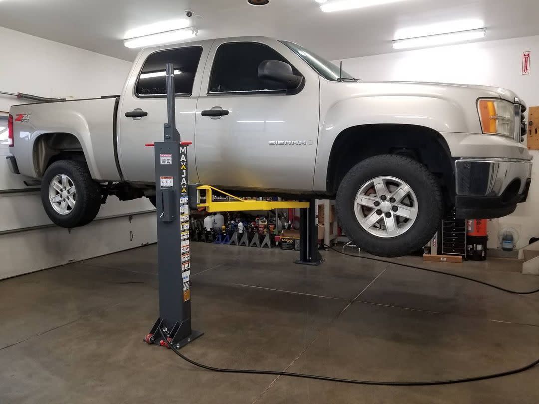 MaxJax Portable Two Post Lift Raising Pickup Truck