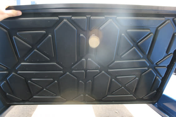 Automotive Lift Drip Tray Molded Underside Structure