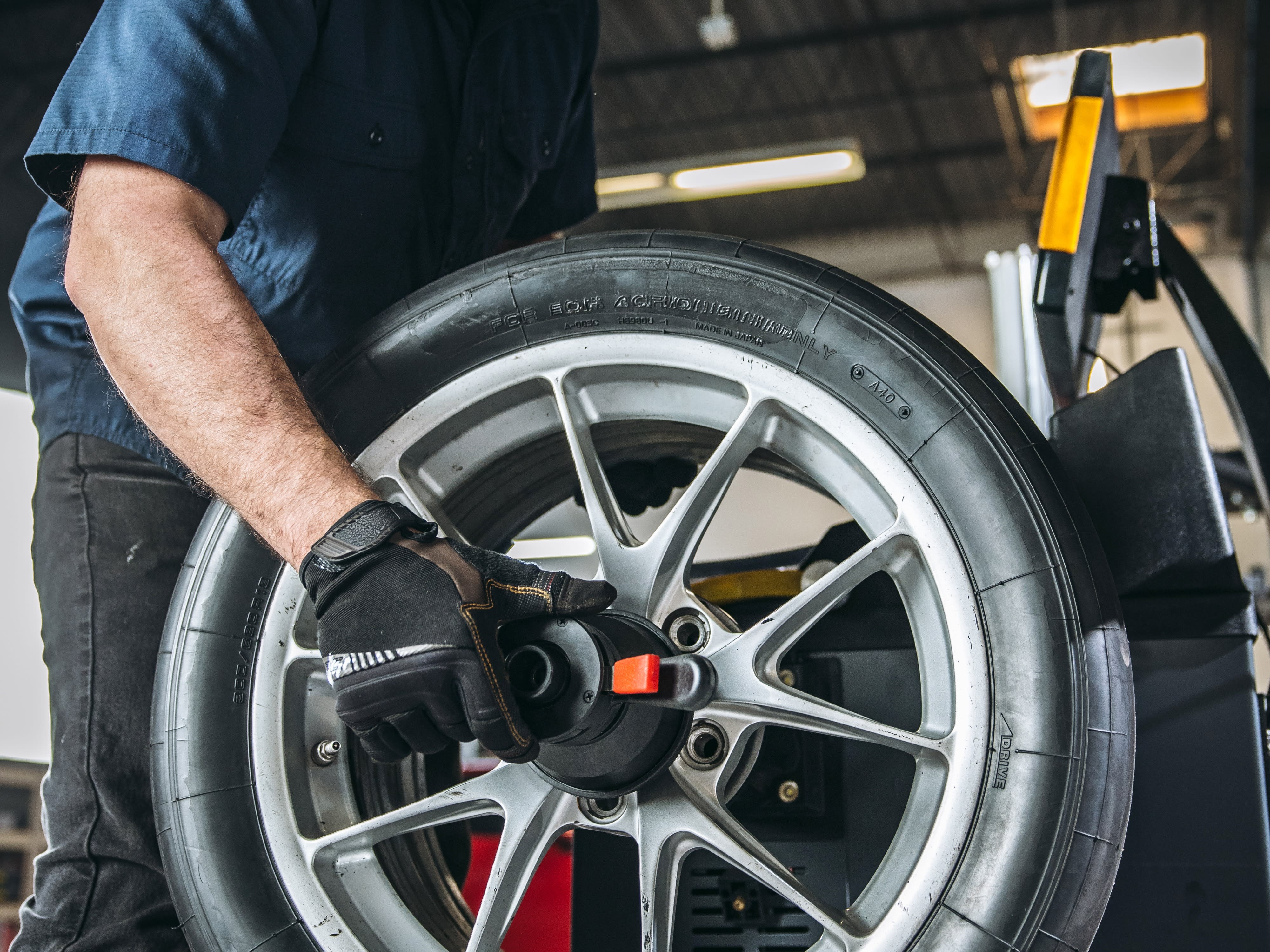 Ranger LS45DS Delivers Fast, Accurate Wheel Balancing