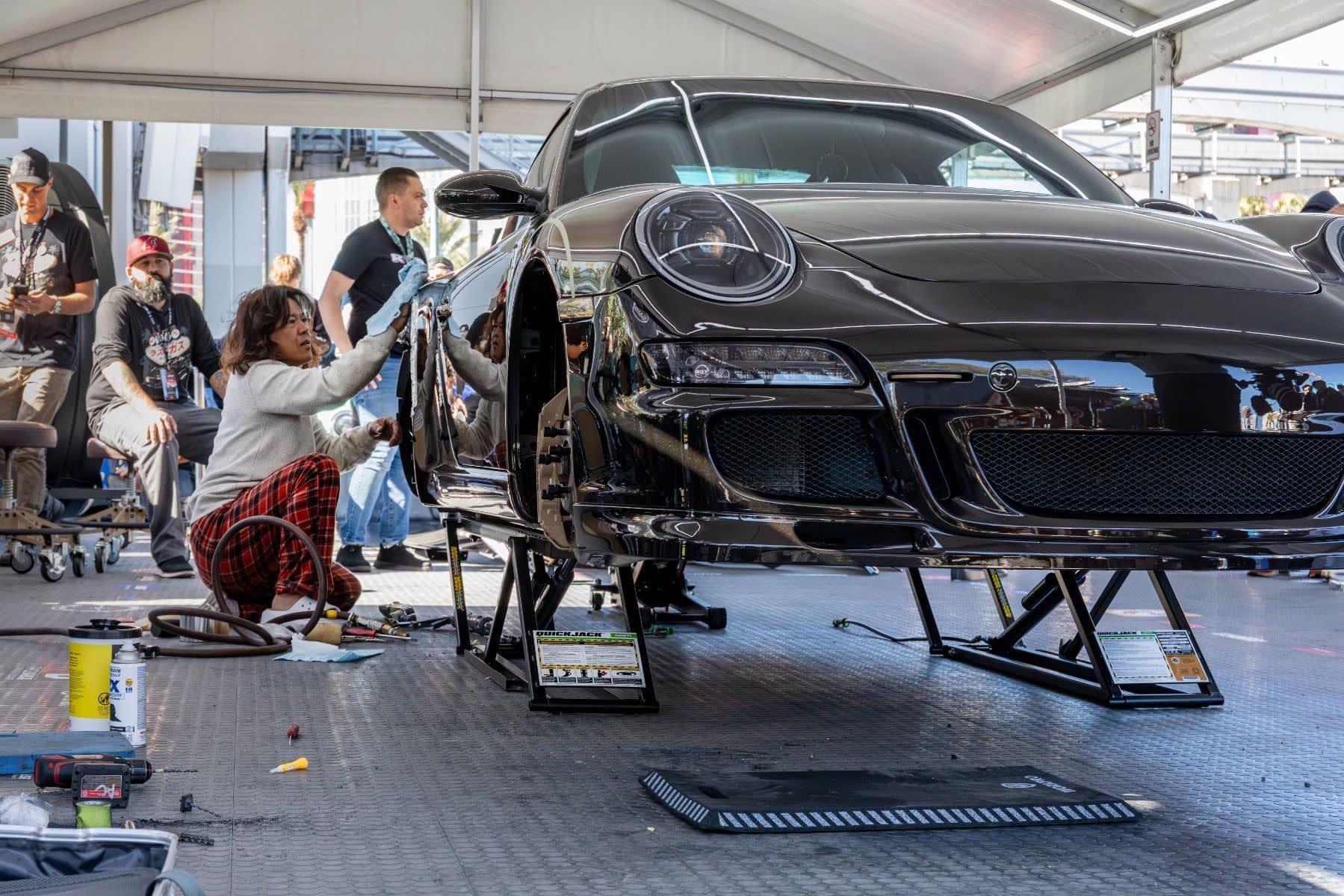 Akira Nakai QuickJack Porsche Detailing SEMA Demonstration