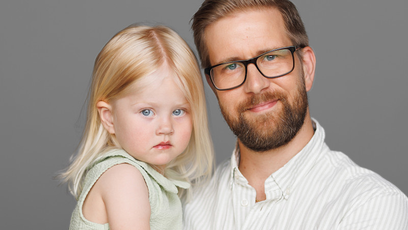 Samuel Pedersen och dottern Liv, båda drabbade av hjärtfel