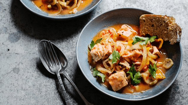 Fänkål och lax i skön gryta