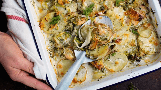 Lax- och potatisgratäng med fänkål