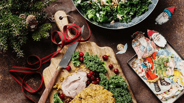 Apelsingriljerad kalkonstek med krämig grönkål