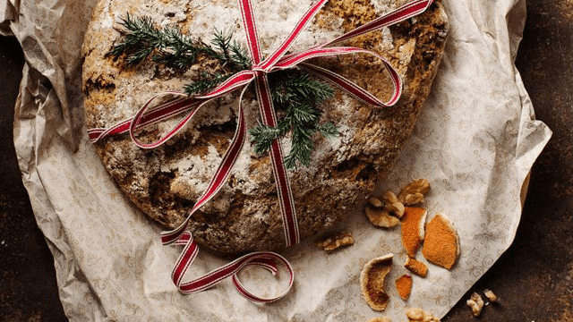 Rågbröd med valnötter och pomerans