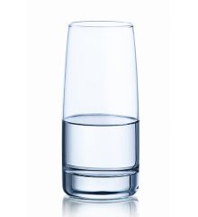 Ett glas med vatten 