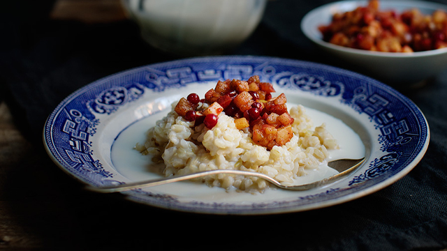 Risgröt i en skål.