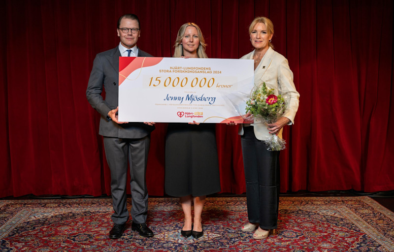 H.K.H. Prins Daniel, Jenny Mjösberg, professor vid Karolinska Institutet, mottagare av Hjärt-Lungfondens Stora Forskningsanslag 2024, Kristina Sparreljung, generalsekreterare för Hjärt-Lungfonden.