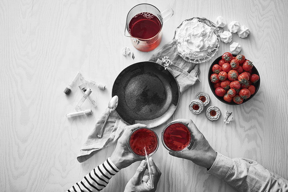 Collage med matvaror på ett bord