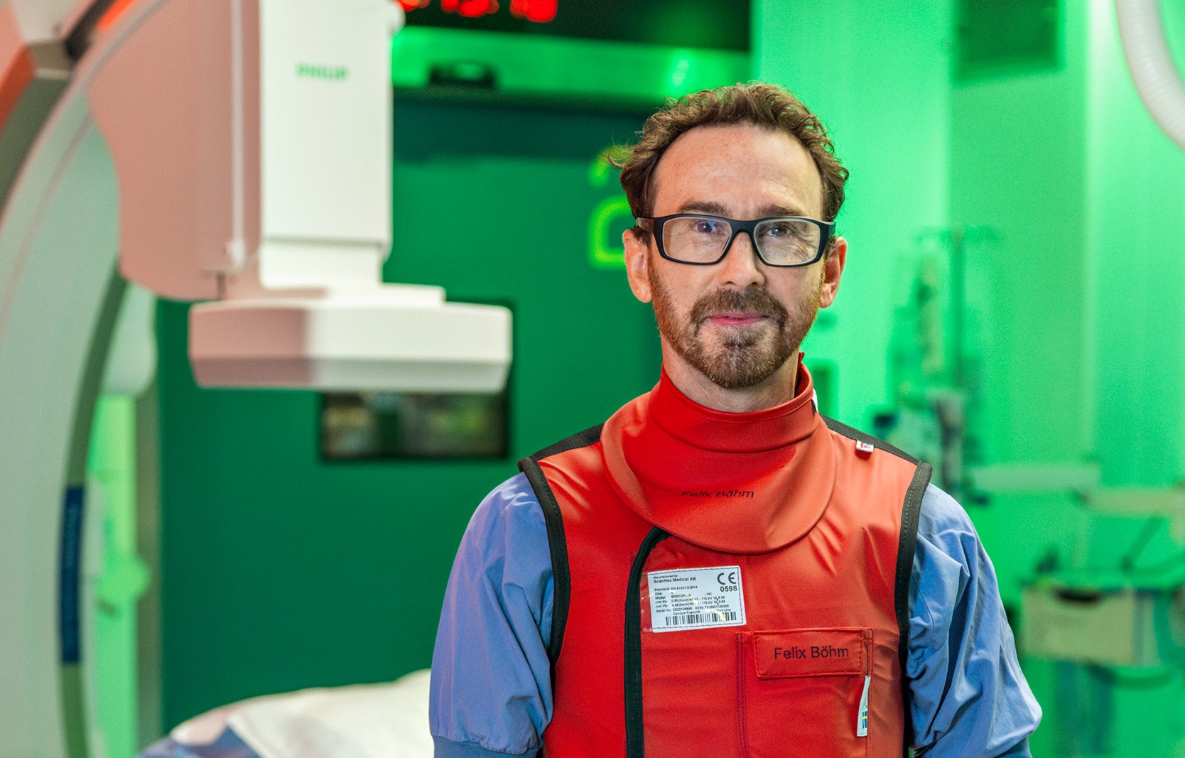 Forskare Felix Böhm i ett laboratorium 