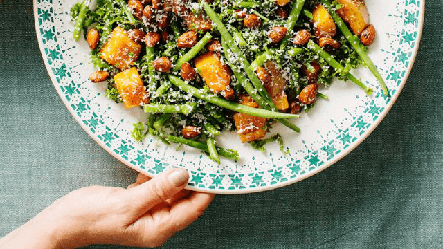 Sallad med grönkål och pumpa